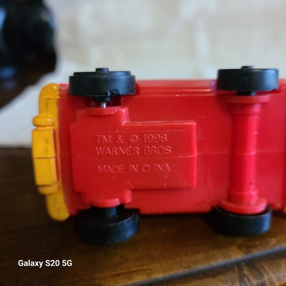 Vintage Bugs Bunny Car Toy Looney Tunes Warner Bros Red Roadster Vehicle - Picture 5 of 5